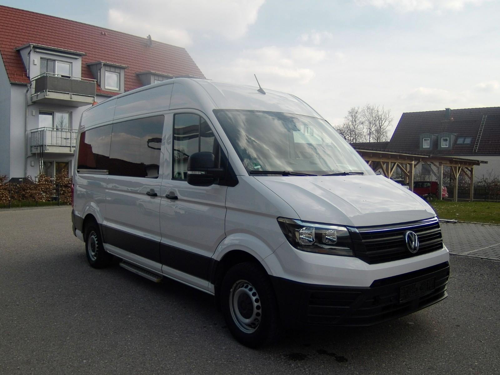Volkswagen Crafter 35 Rollstuhl-8 Sitze-mittellang Hochdach