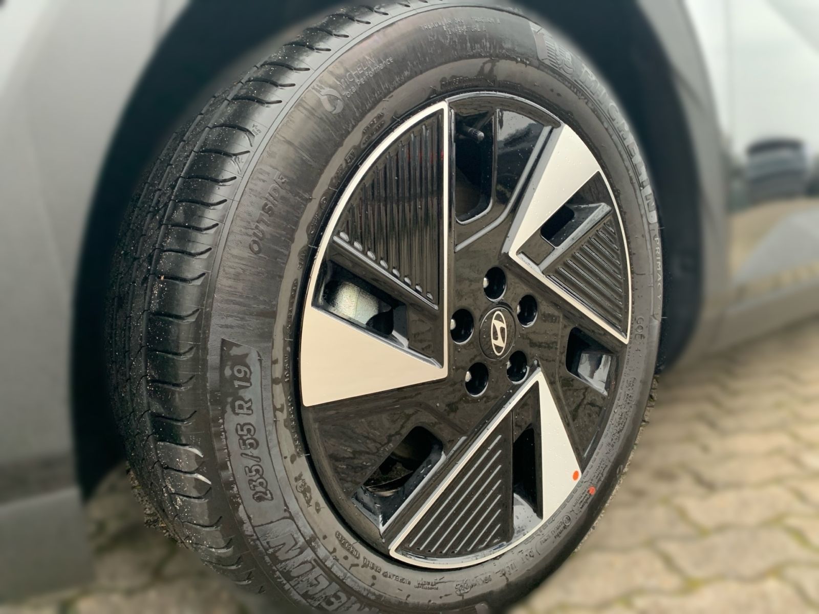 Fahrzeugabbildung Hyundai IONIQ 5 Elektro 63 kWh Warmepumpe