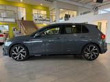Volkswagen Golf VIII Lim. 2.0 Tdi DSG R-Line, Pano Haman - Volkswagen Golf mit Diesel-Antrieb: Schiebedach