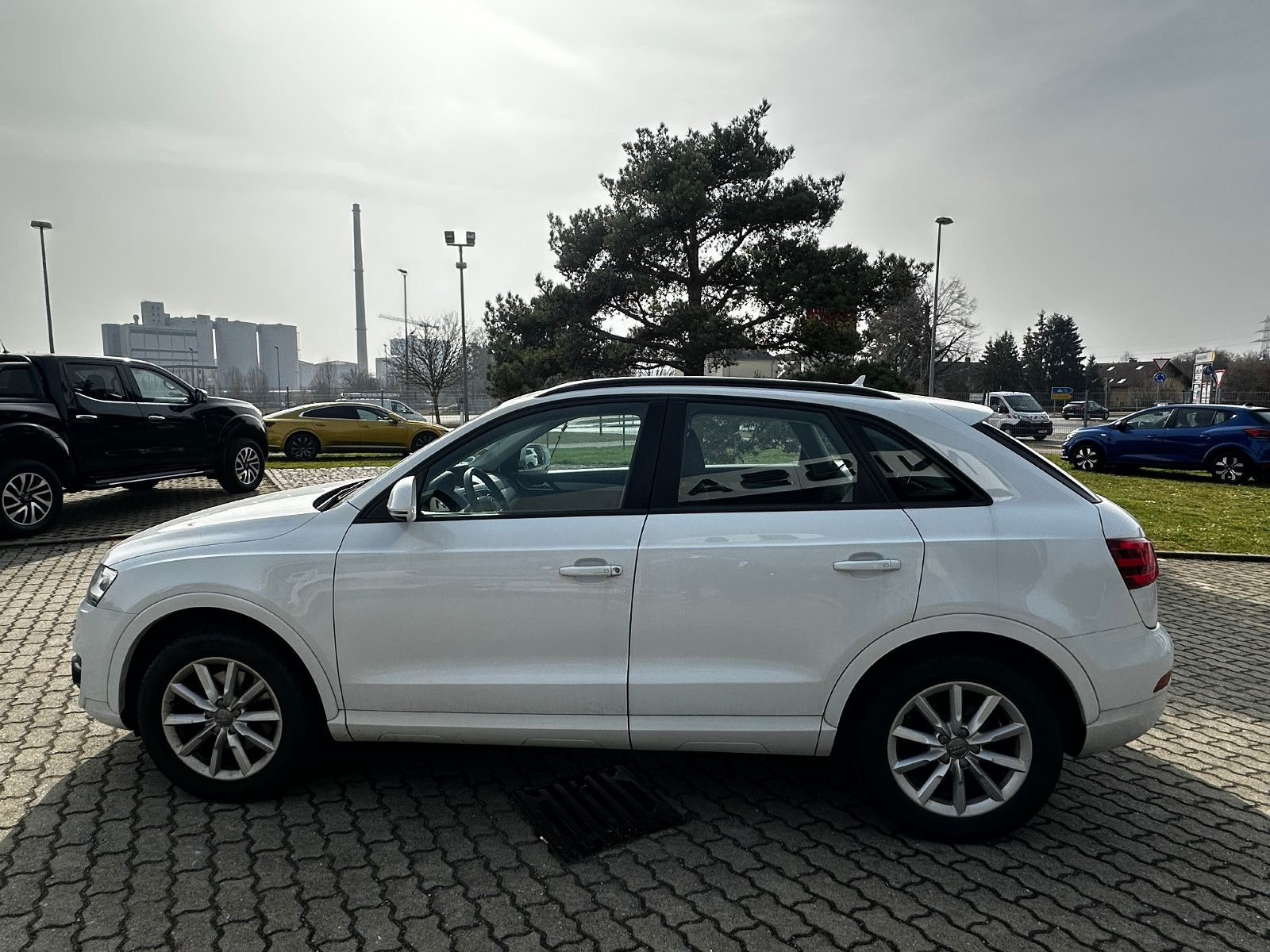 Fahrzeugabbildung Audi Q3 2.0 TDI quattro