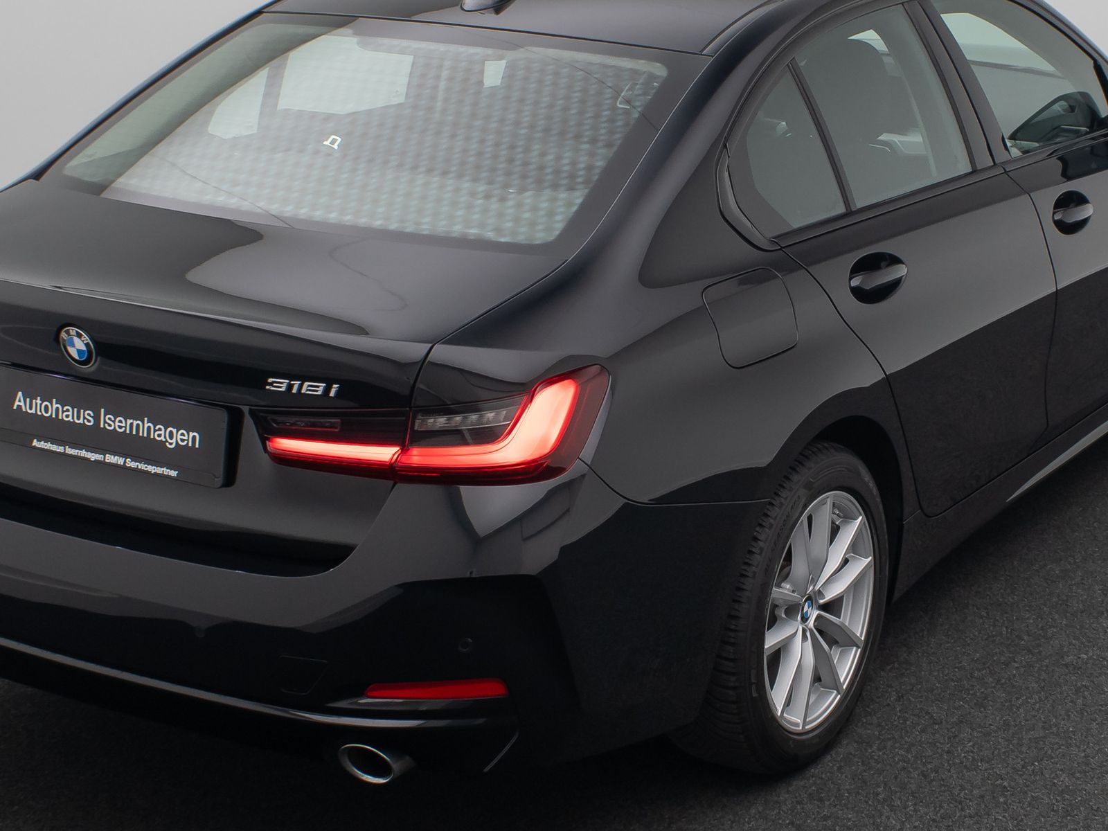 Fahrzeugabbildung BMW 318i LED DAB PDC Cockpit+ DigitalDisp