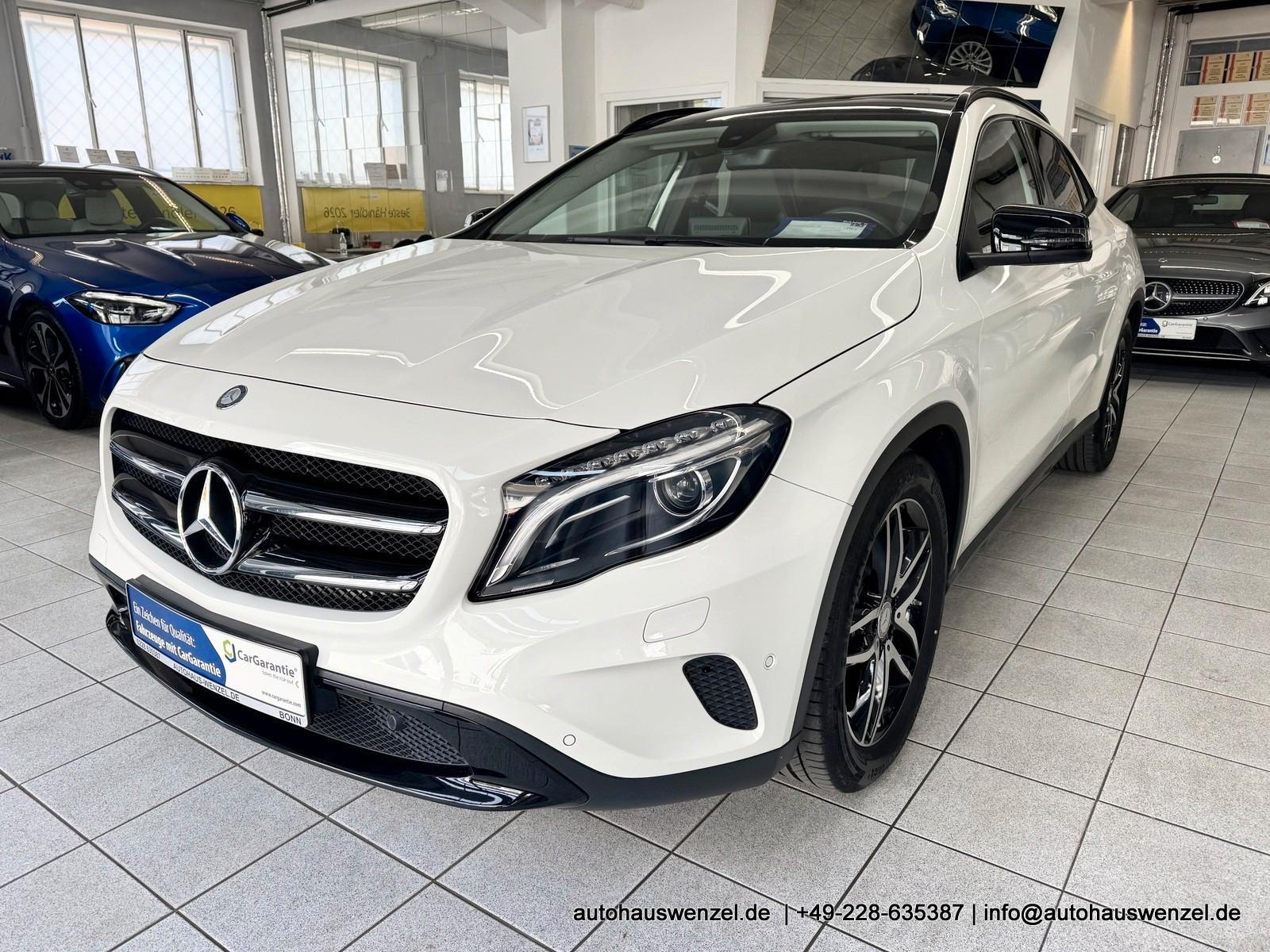 Mercedes-Benz GLA 180 6-Gang - nur 61 tkm - PANO KAM STANDHEIZ