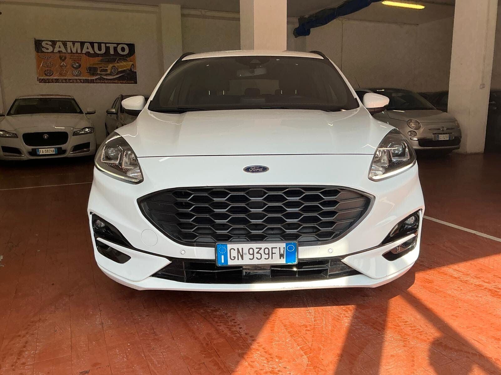 Ford Kuga 1.5 Diesel EcoBlue AUTOMATICO 2WD ST-L imagem 2