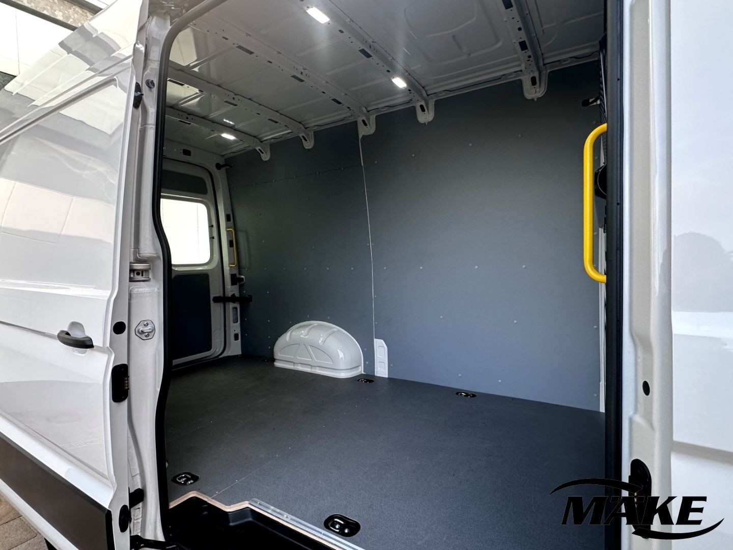 Crafter 35 Kasten 2.0 TDI HD MR PDC SITZHZG GRA