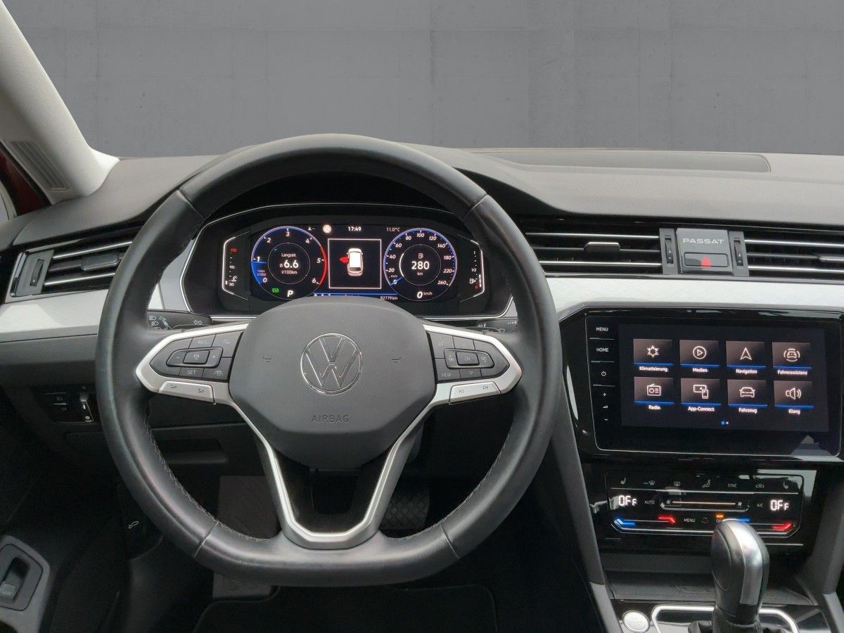 Volkswagen Passat Variant - Bild 10