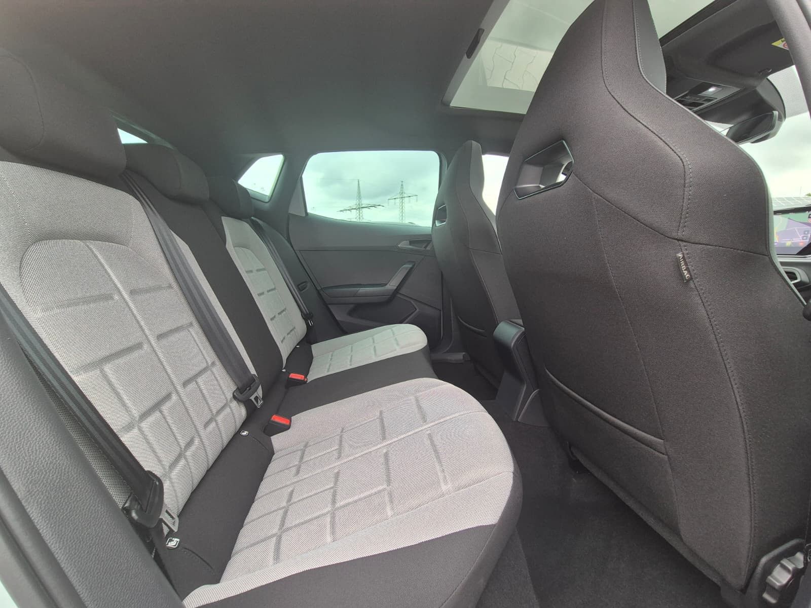 Fahrzeugabbildung SEAT Ibiza 1.5 TSI FR Black Edition*LED*ACC*KAM*PANO