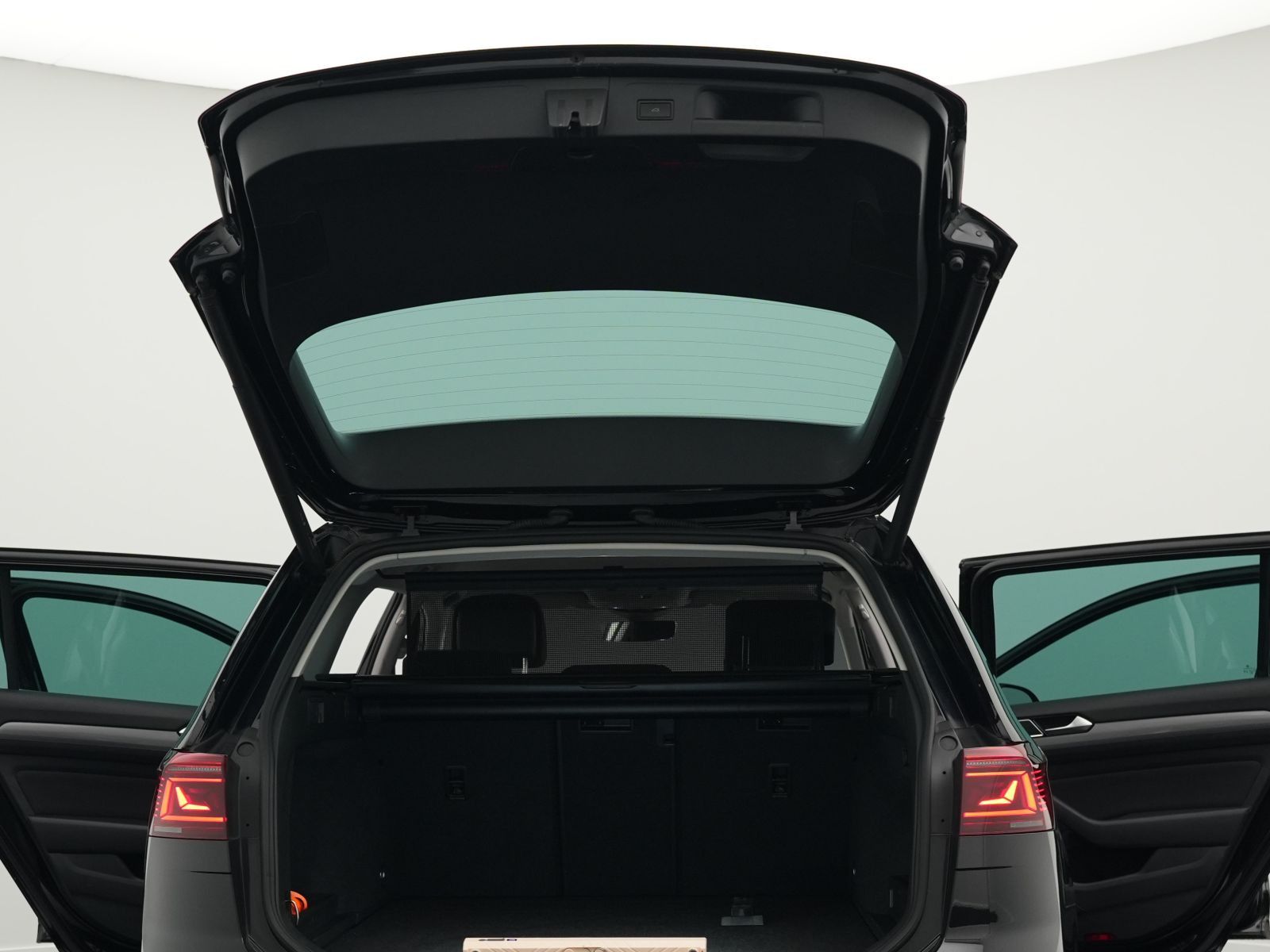 Volkswagen Passat Variant - Bild 15
