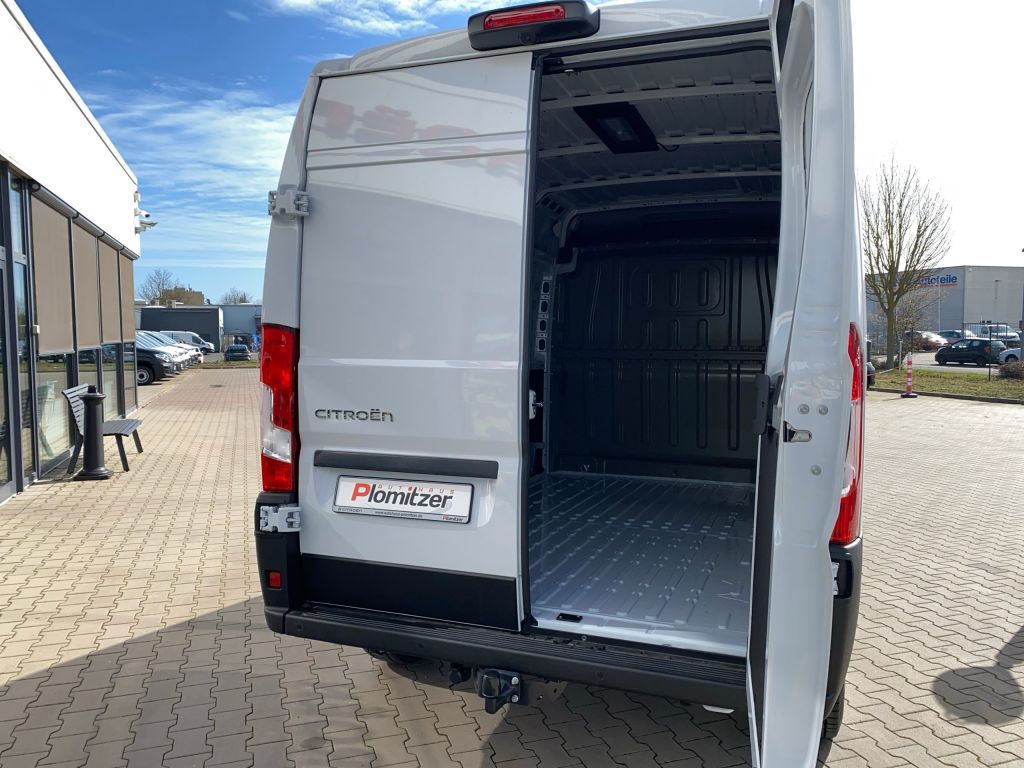 Fahrzeugabbildung Citroën Jumper 2.2 BlueHDi 140 L2H2 *AZV*Navi*Rückfahrk*