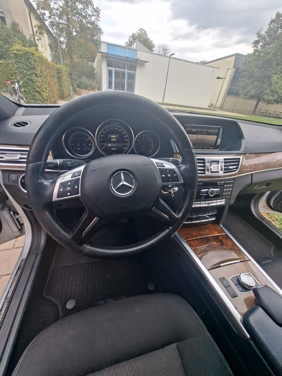 Mercedes-Benz E 220 d T-Model 9G Tronic