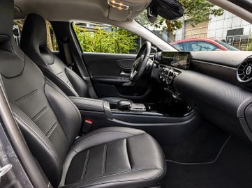 Mercedes A 180 - 11