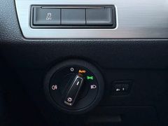 Fahrzeugabbildung Volkswagen T6.1 Multivan Comfortl. - Navi*Kamera*Standhzg!!