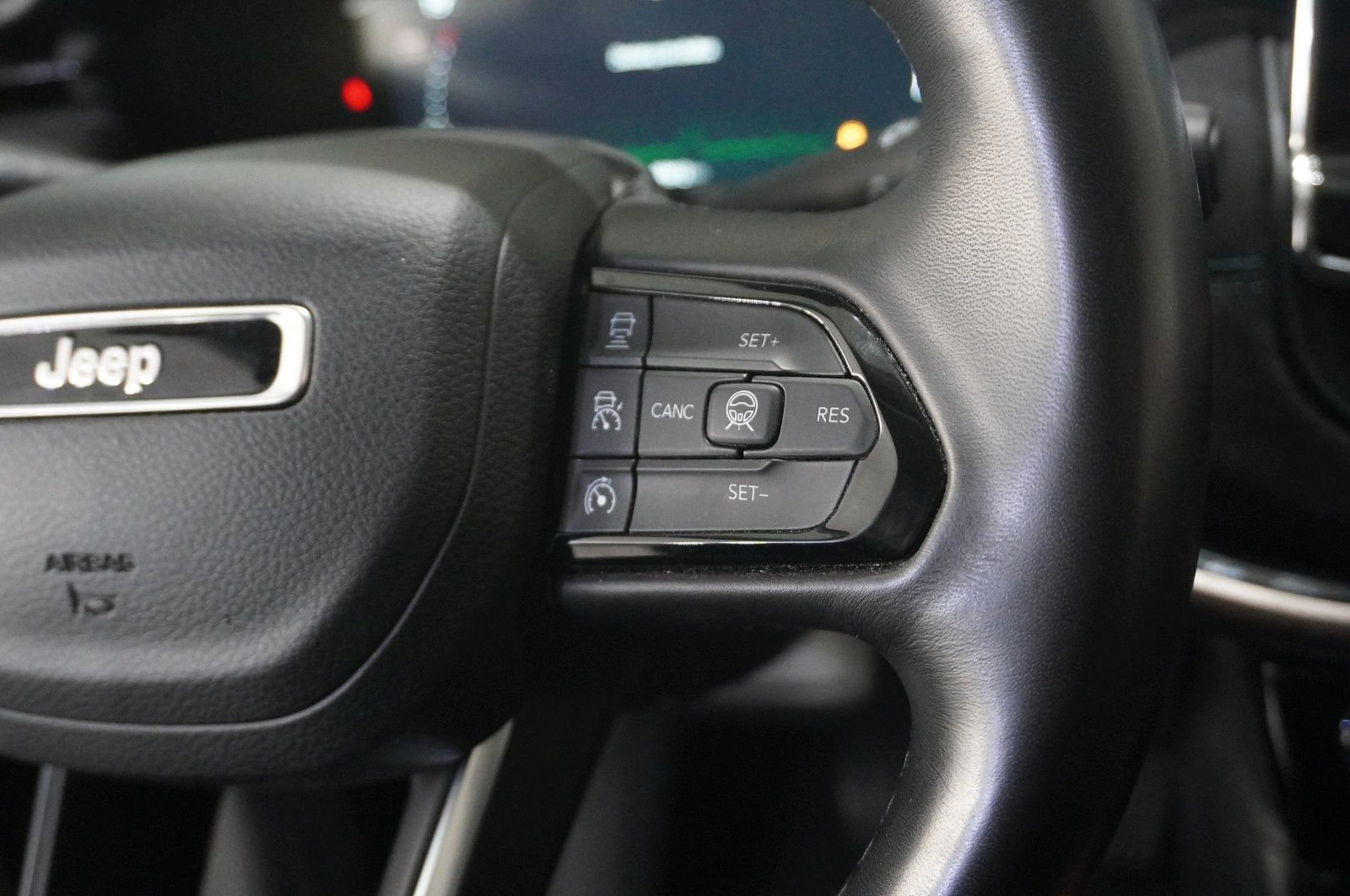 Fahrzeugabbildung Jeep Compass 1.3 4X4 HYBRID NAVI/LED/KAMERA/VIRTU/DAB