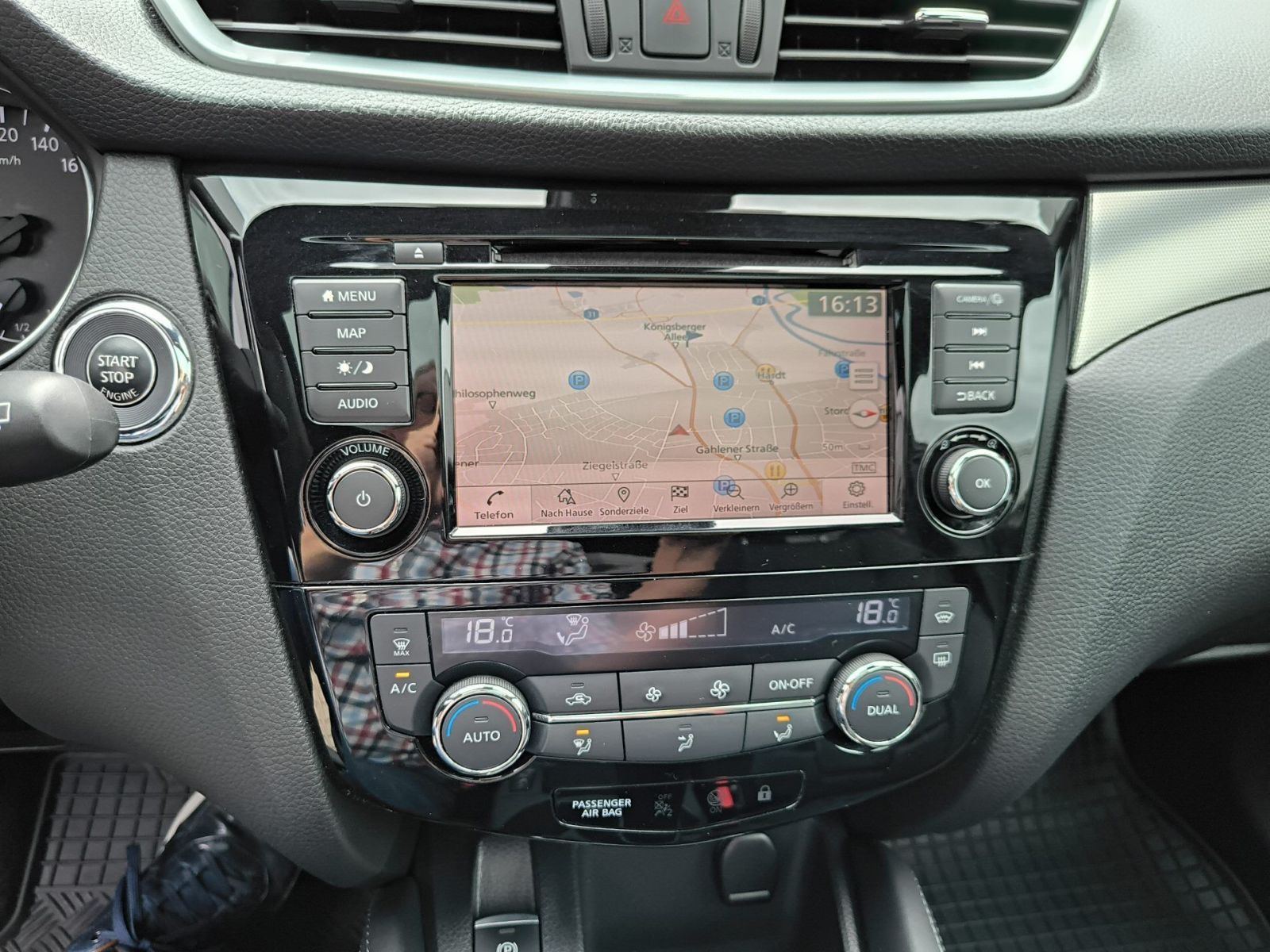 Fahrzeugabbildung Nissan Qashqai Tekna+ DCT 160 *Automatik*AHK*NAVI*PGD*A