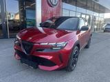 Alfa Romeo Junior Ibrida Q4 1,2 MHEV eAWD e-DCT6 - rote Alfa Romeo Junior