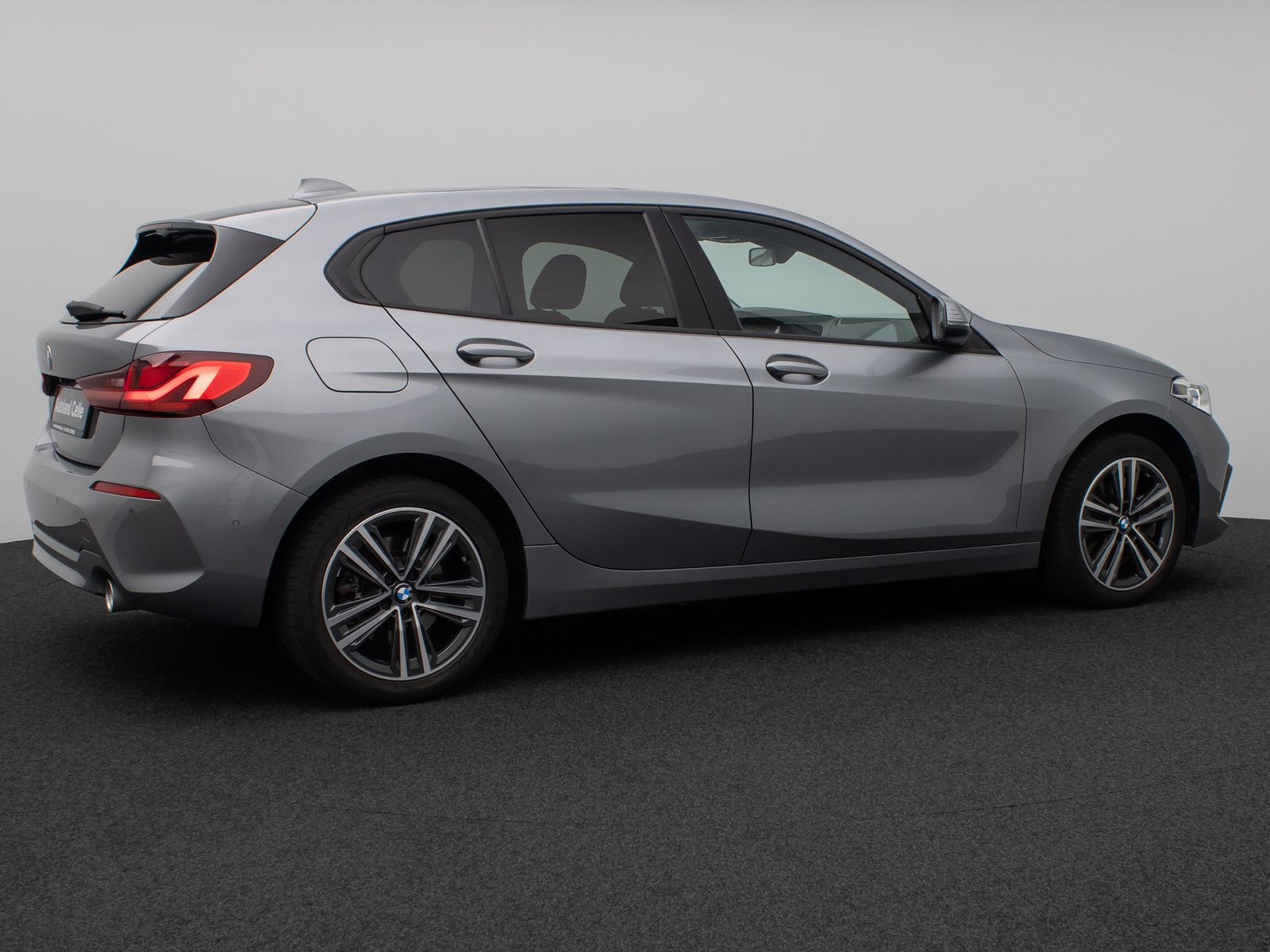 Fahrzeugabbildung BMW 120i Panorama Kamera HUD HiFi DAB LED 17Zoll