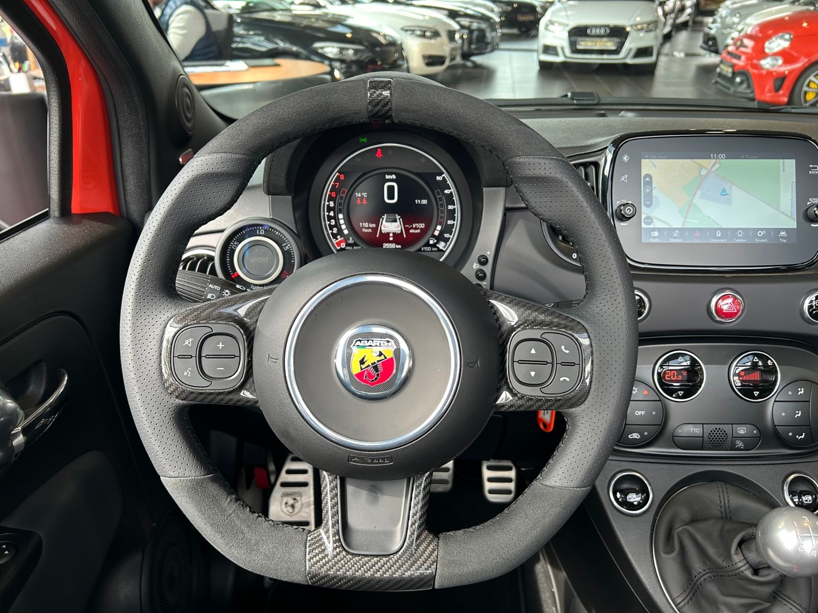 Fahrzeugabbildung Abarth 695C Cabrio Turismo BEATS NAV LEDER ALU
