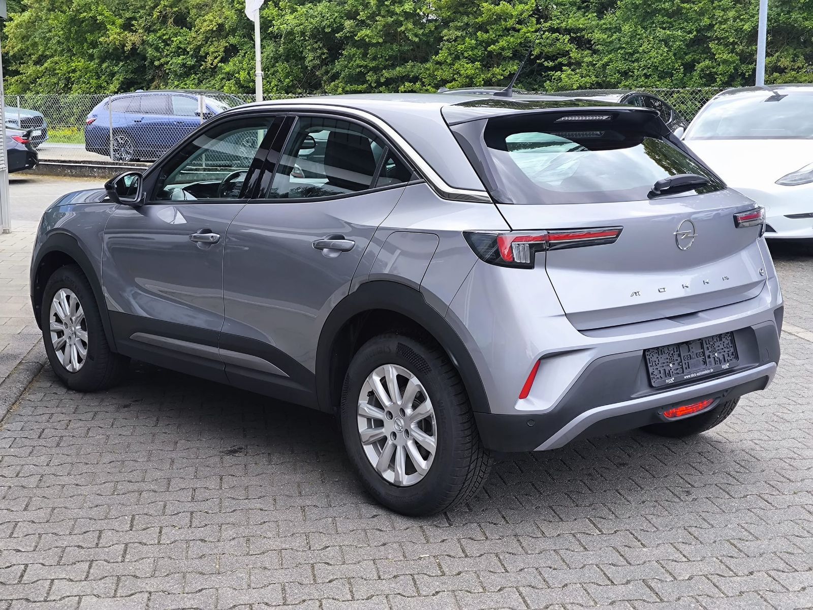 Fahrzeugabbildung Opel Mokka-e e Edition LED+NAVI+SHZ+KAM+TEMP+CARPL+WP