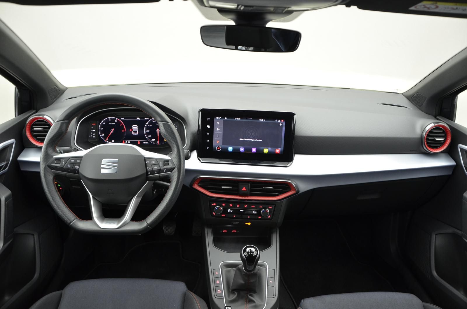 Fahrzeugabbildung SEAT Ibiza FR 1.0l TSI 81kW 6-Gang LED Navi
