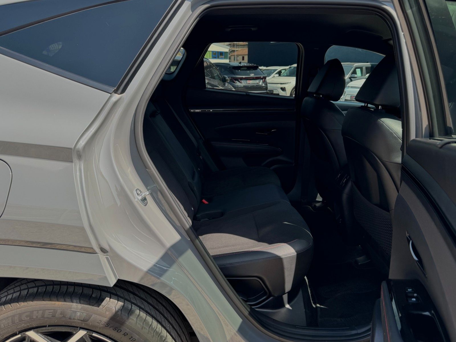 Fahrzeugabbildung Hyundai Tucson 1.6 T-GDI  N-Line PHEV 4WD KRELL Memory