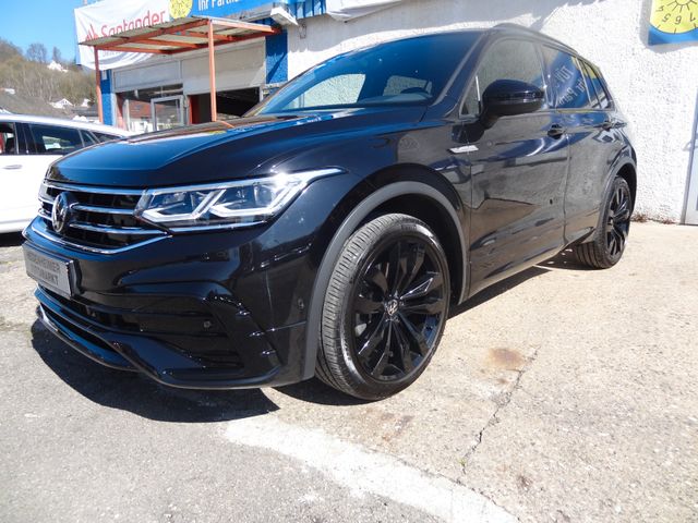 Fahrzeugabbildung Volkswagen Tiguan R-Line 4Motion/Pano/HUD/Matrix/StH/AHK/Ka