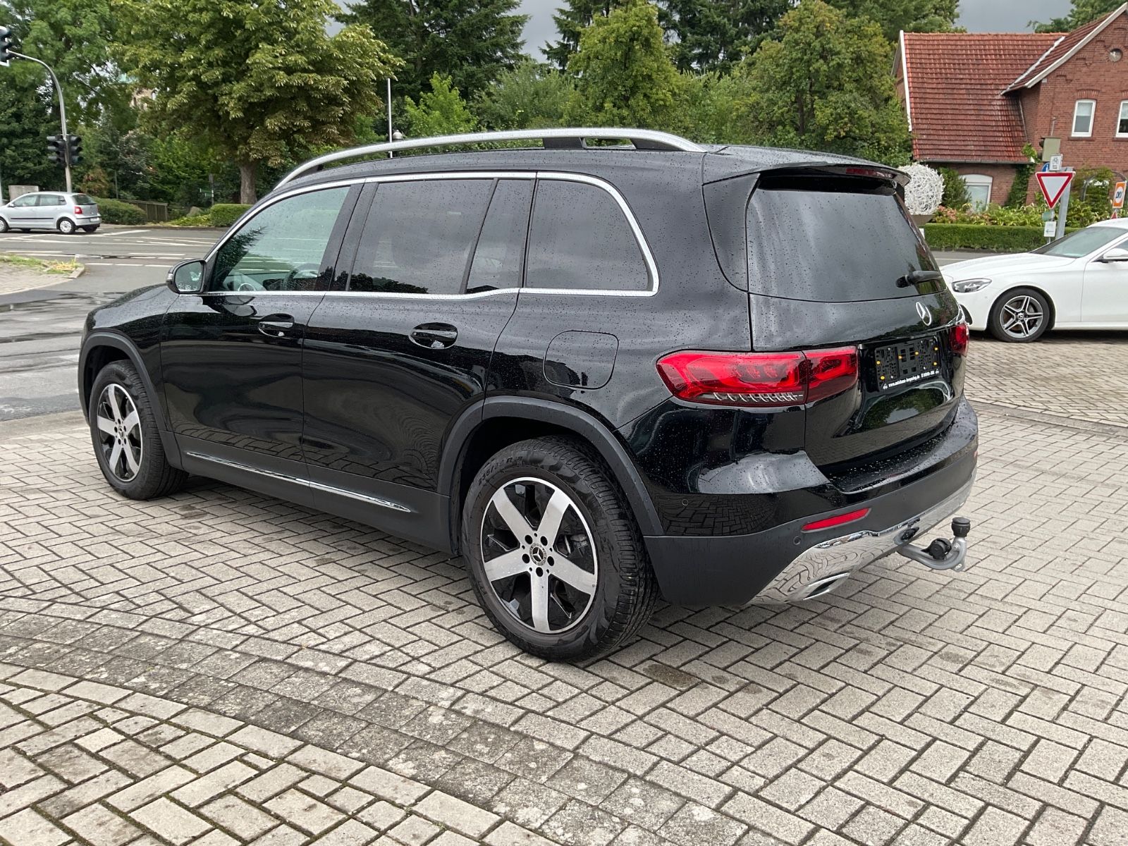 Fahrzeugabbildung Mercedes-Benz GLB 200 d DCT,LED,AHK,el.Heckklappe,Navi