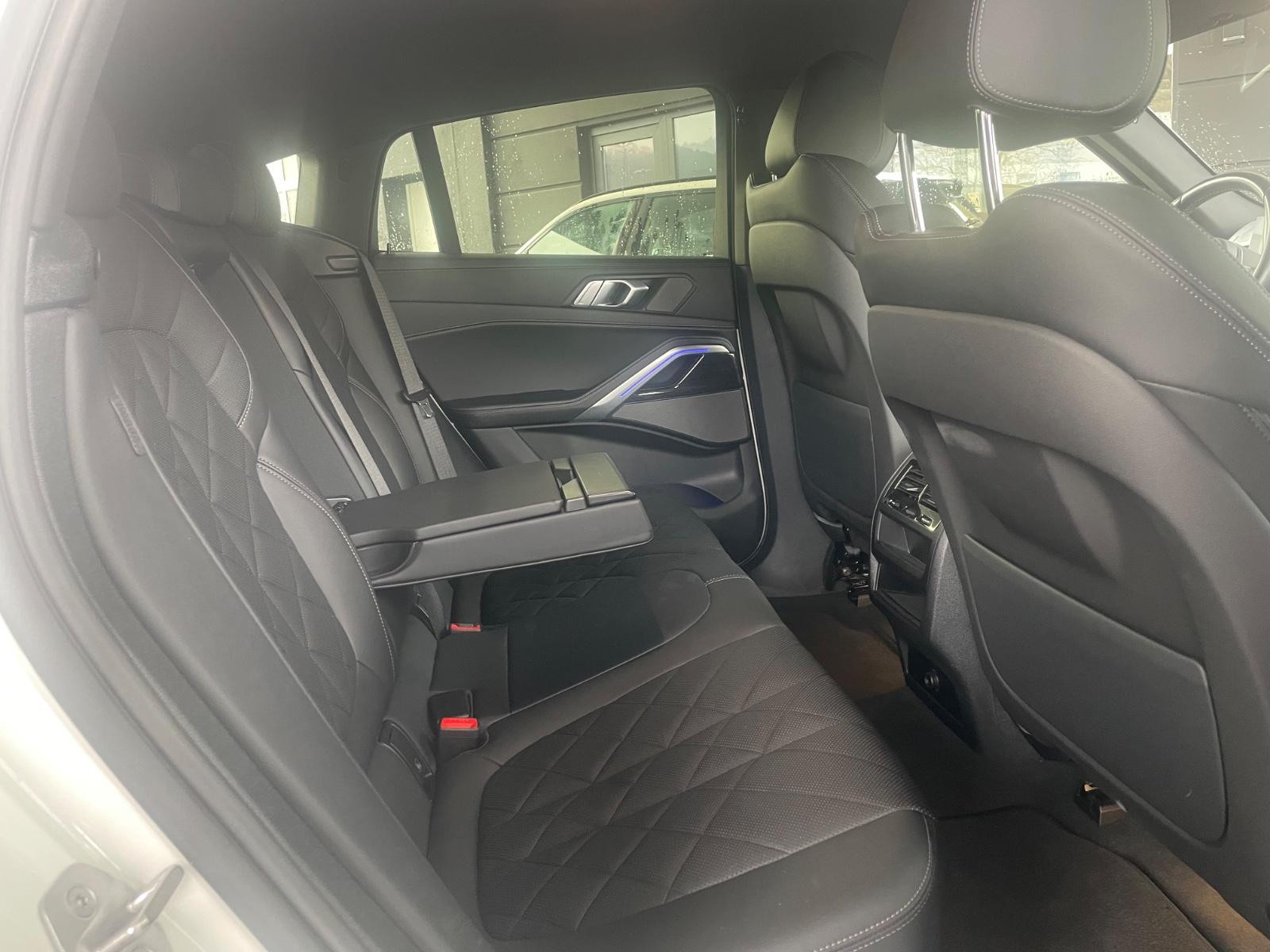 BMW X6 ///M60i xDrive/AHK 3,5T/HK HIFI/CAM