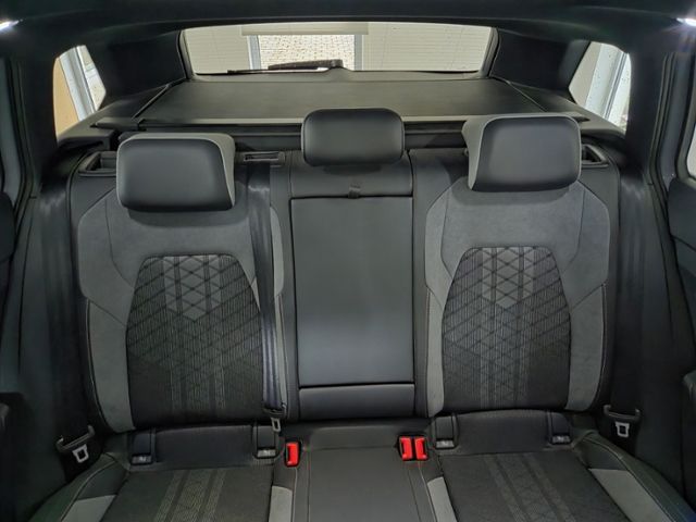 Golf Variant R-Line 1.5 TSI DSG MATRIX NAV PANO