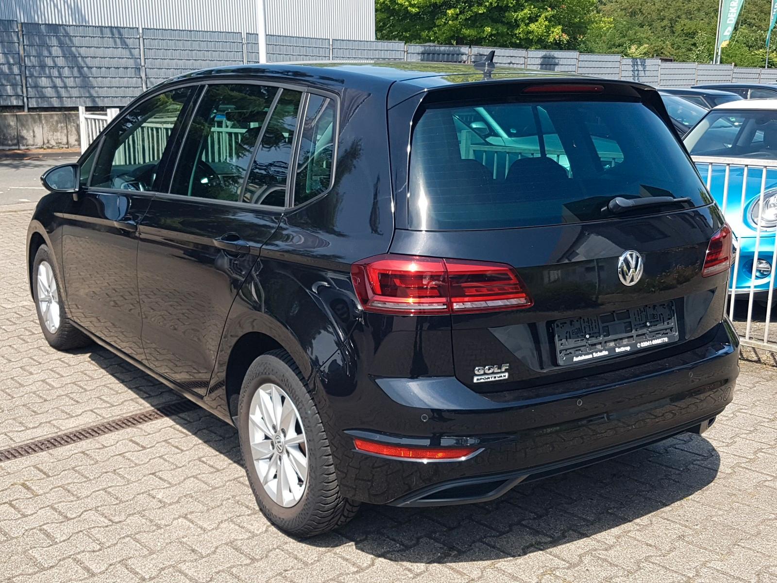 Volkswagen Golf Sportsvan 1.0 TSI Trendline LED PDC Tempom.