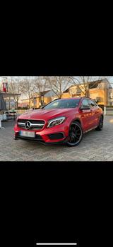 Mercedes-Benz Mercedes GLA 45 Amg Performance - Mercedes-Benz GLA 45 AMG aus 2016