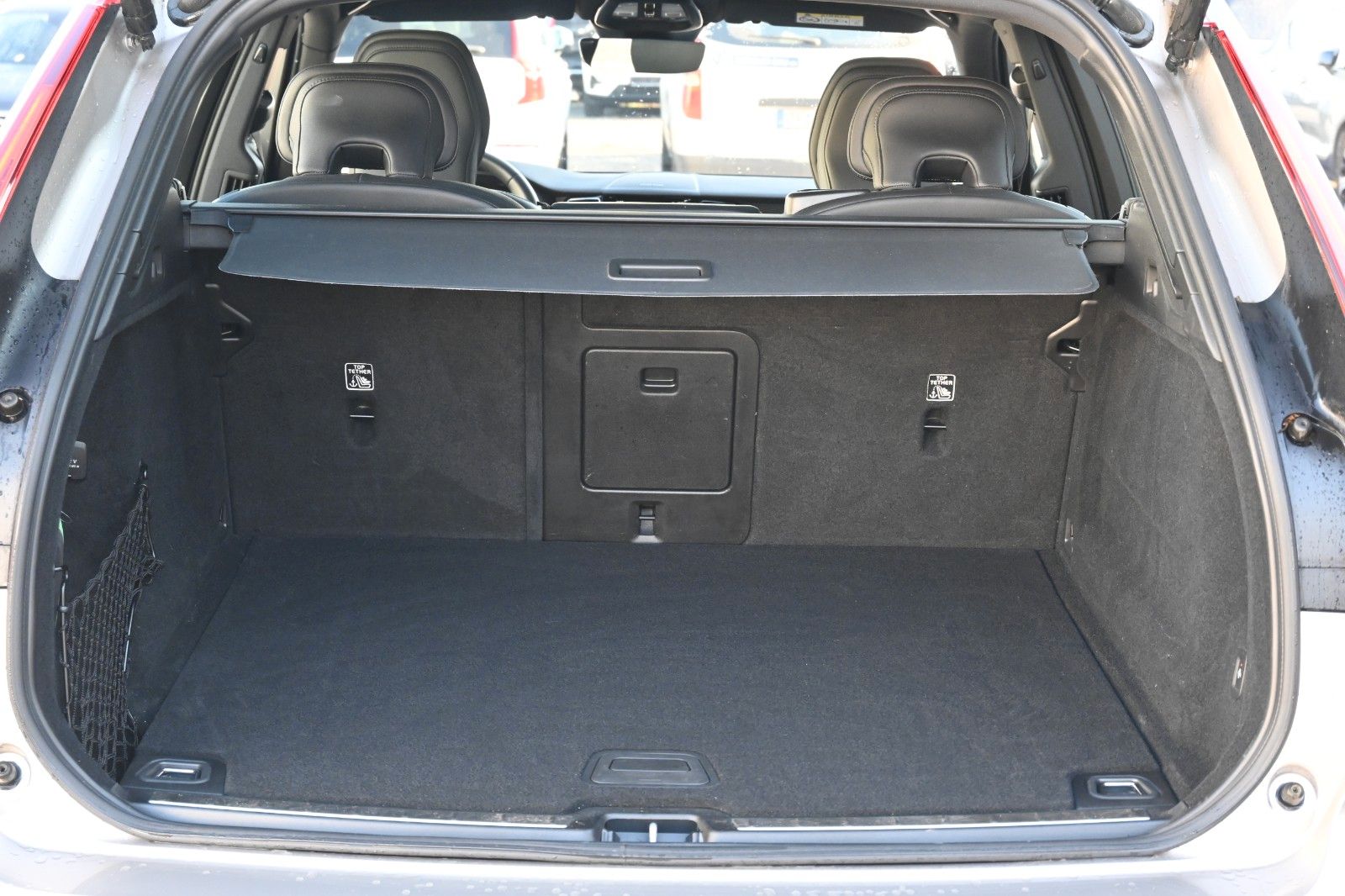 Fahrzeugabbildung Volvo XC60 B4 AWD Plus Dark*LED*PANO*STHZ*H&K*360°*AHK