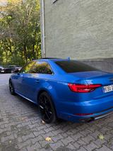 Audi A4 2.0 TFSI S tronic quattro sport sport - Audi A4 mit Benzin-Antrieb: Limousine, 2.0