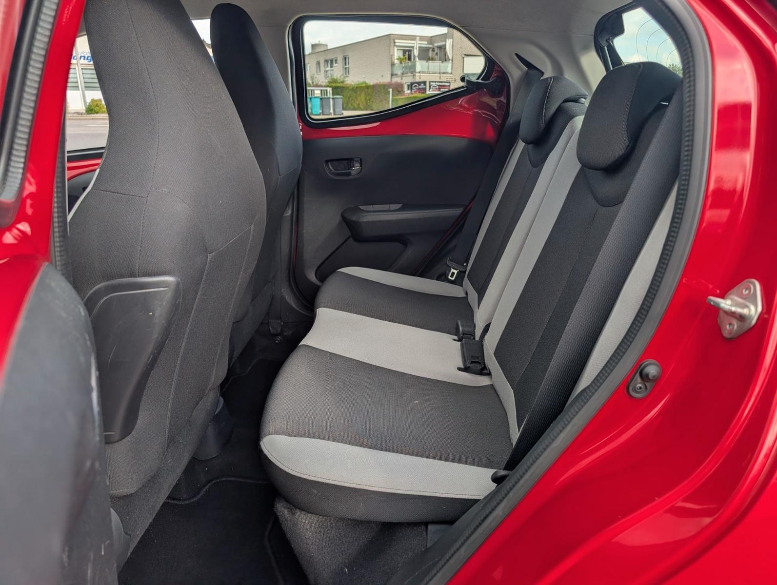 Toyota Aygo AYGO x-play Edition-S*KLIMA*KAMERA*TEMPOMAT