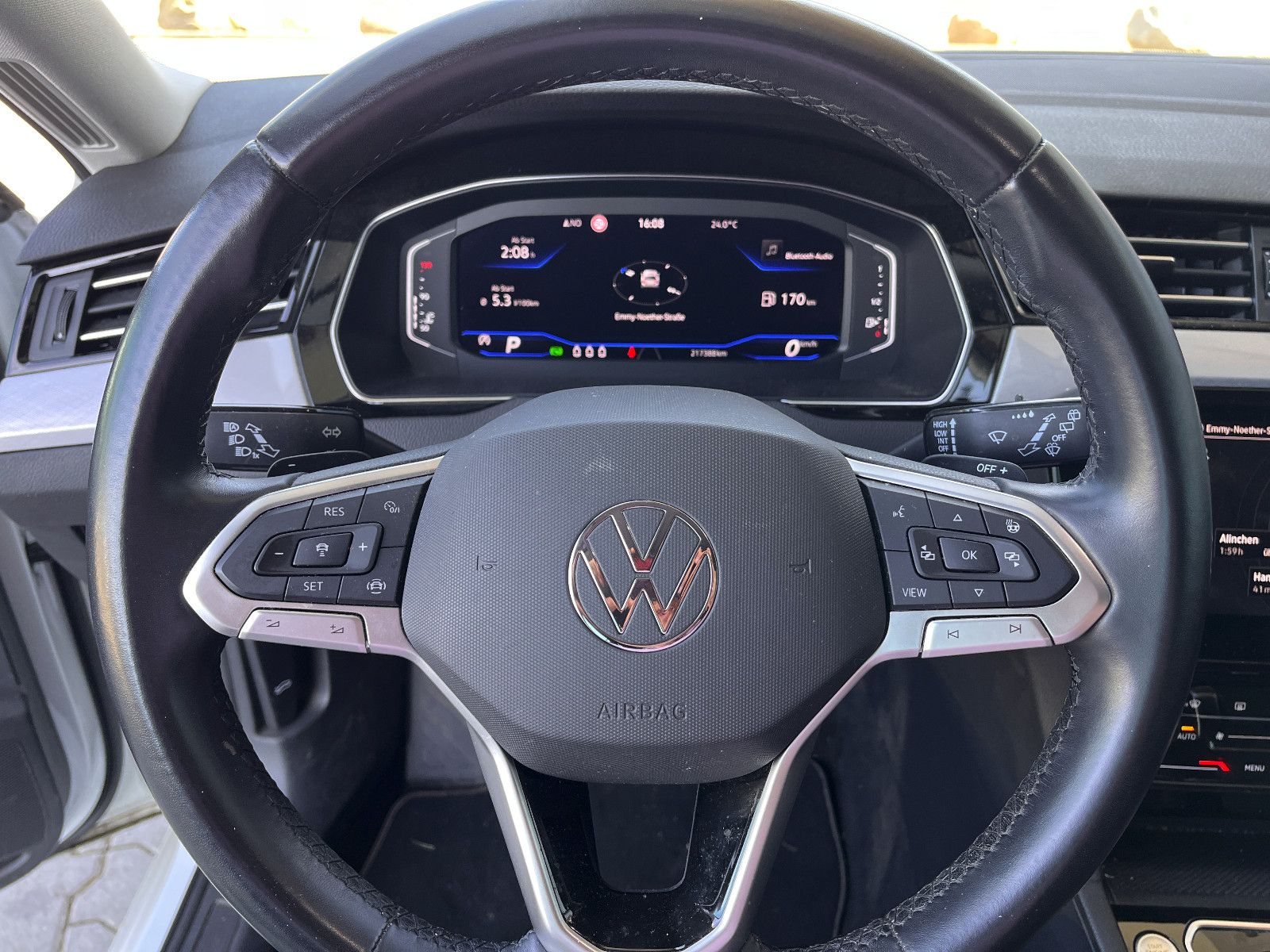 Fahrzeugabbildung Volkswagen Passat Variant Business