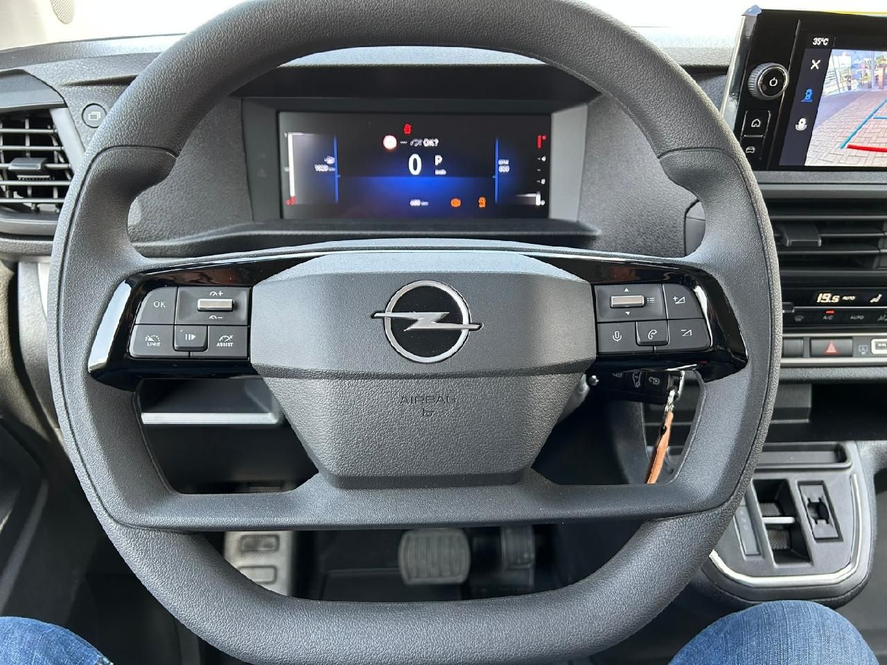 Fahrzeugabbildung Opel Zafira Life Edition XL