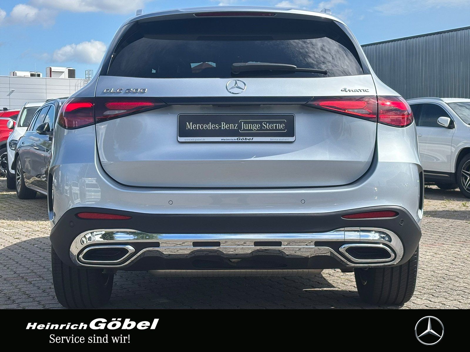 Fahrzeugabbildung Mercedes-Benz GLC 200 4M AHK*PANO*MEMORY*DISTRONIC*360°KAMERA