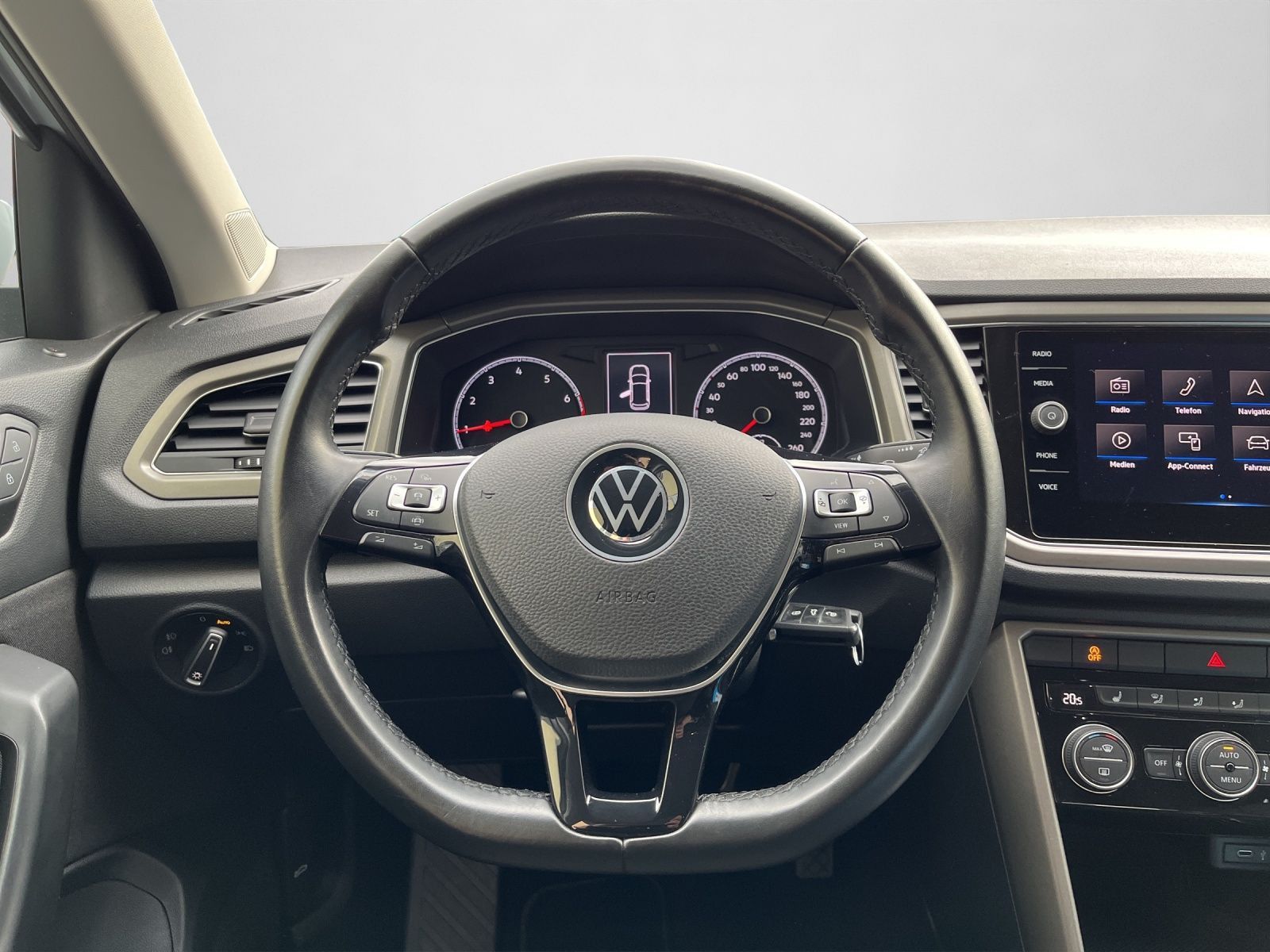 Volkswagen T-Roc - Bild 10