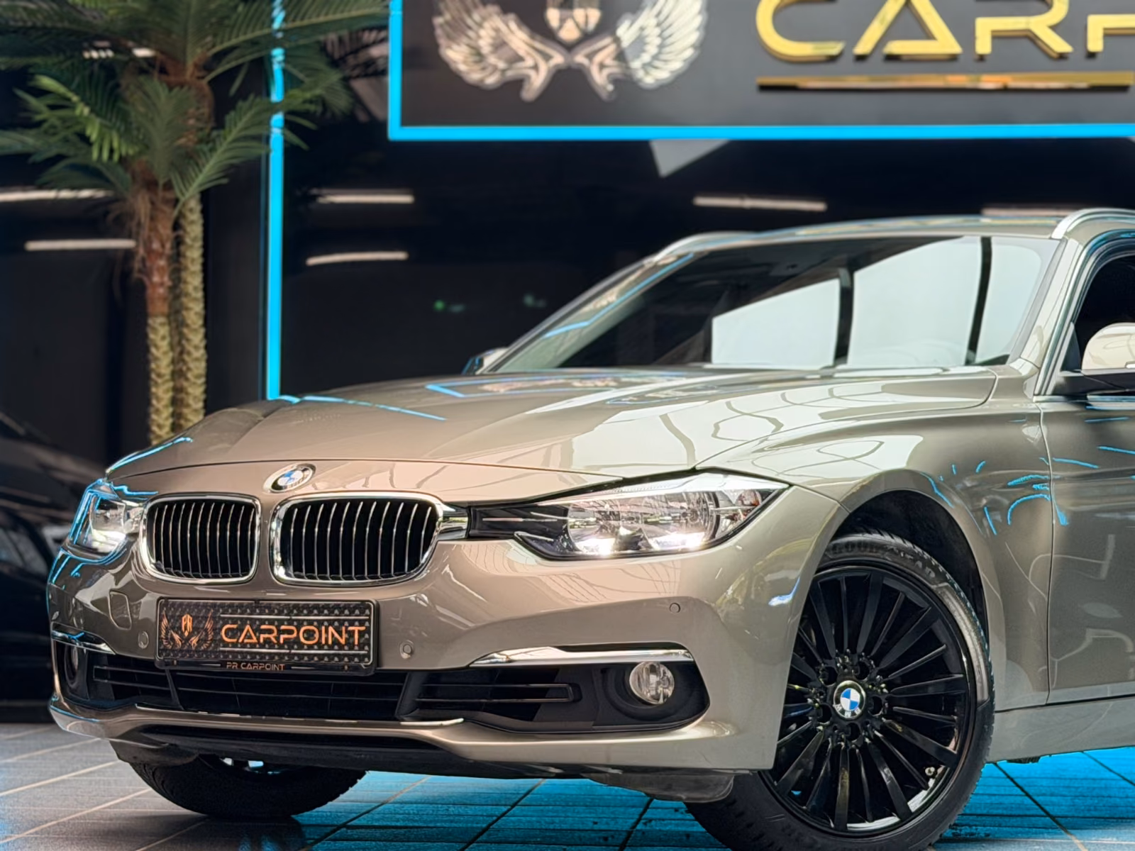 BMW 320 3 Touring 320 i xDrive Luxury Line/Volleder/