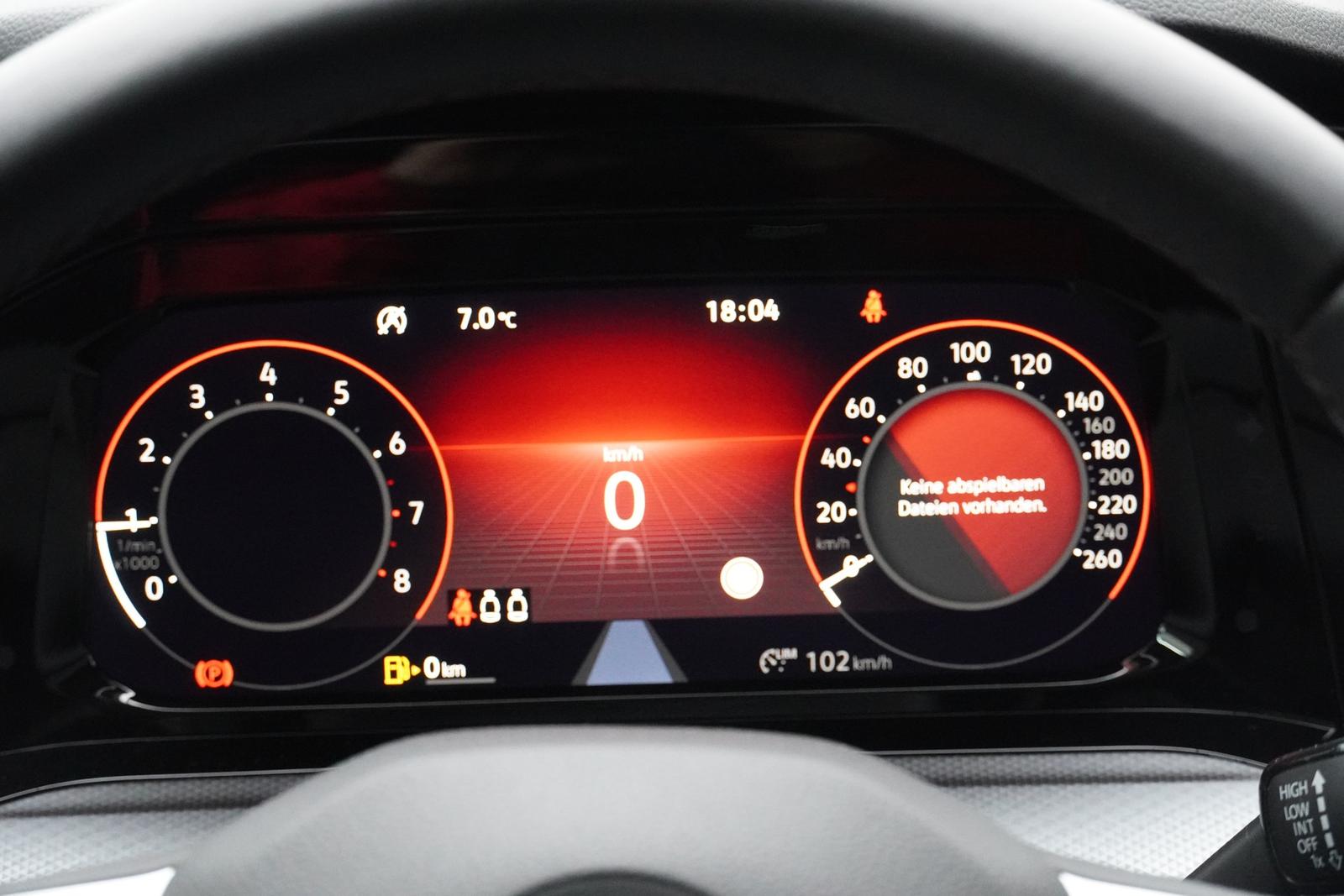 Volkswagen Golf VIII 1.0 Active LED Navi PDC Spurhalte DAB, миниатюра 22