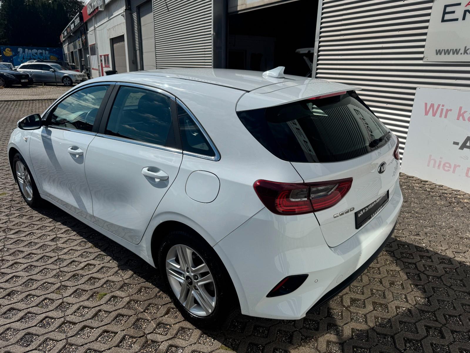 Kia Ceed 1.4 T-GDI DCT7 Vision *Navi*AWR*Garantie*