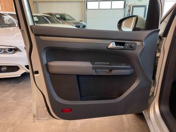 Volkswagen Touran Conceptline *KLIMA*TEMPOMAT*SZHZ*