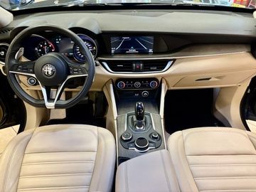 Alfa-Romeo Stelvio - 9