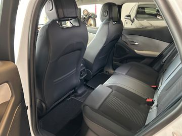 Ford Explorer Select RWD