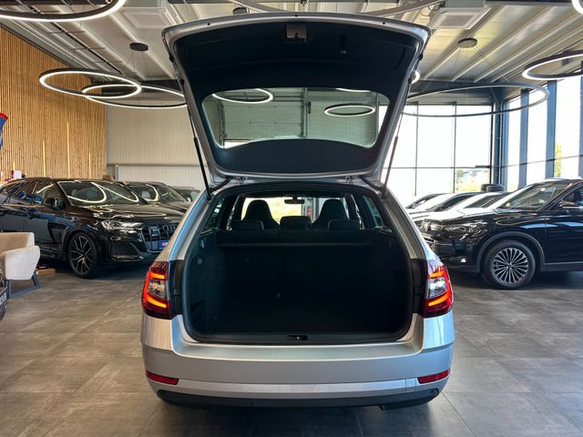 Skoda Octavia *LED*NAVI*2-ZONEN*CAM*CARPLAY*
