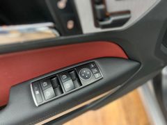 MERCEDES-BENZ E 350 CGI / 39.tKM/ VOLLAUS. / 292PS/ GARANTIE