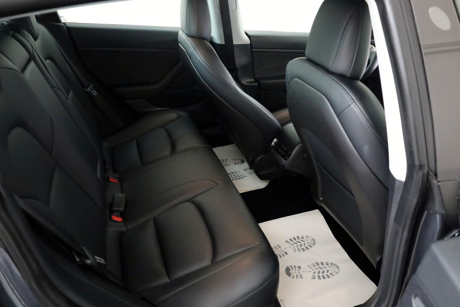 Fahrzeugabbildung Tesla Model 3 Standard Range Plus,Leder,Kamera,SH,Pano