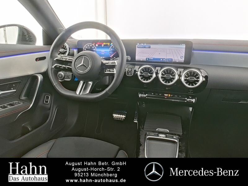Fahrzeugabbildung Mercedes-Benz CLA 200 Shooting Brake AMG/NIGHT/MULTIB./PANO/KA