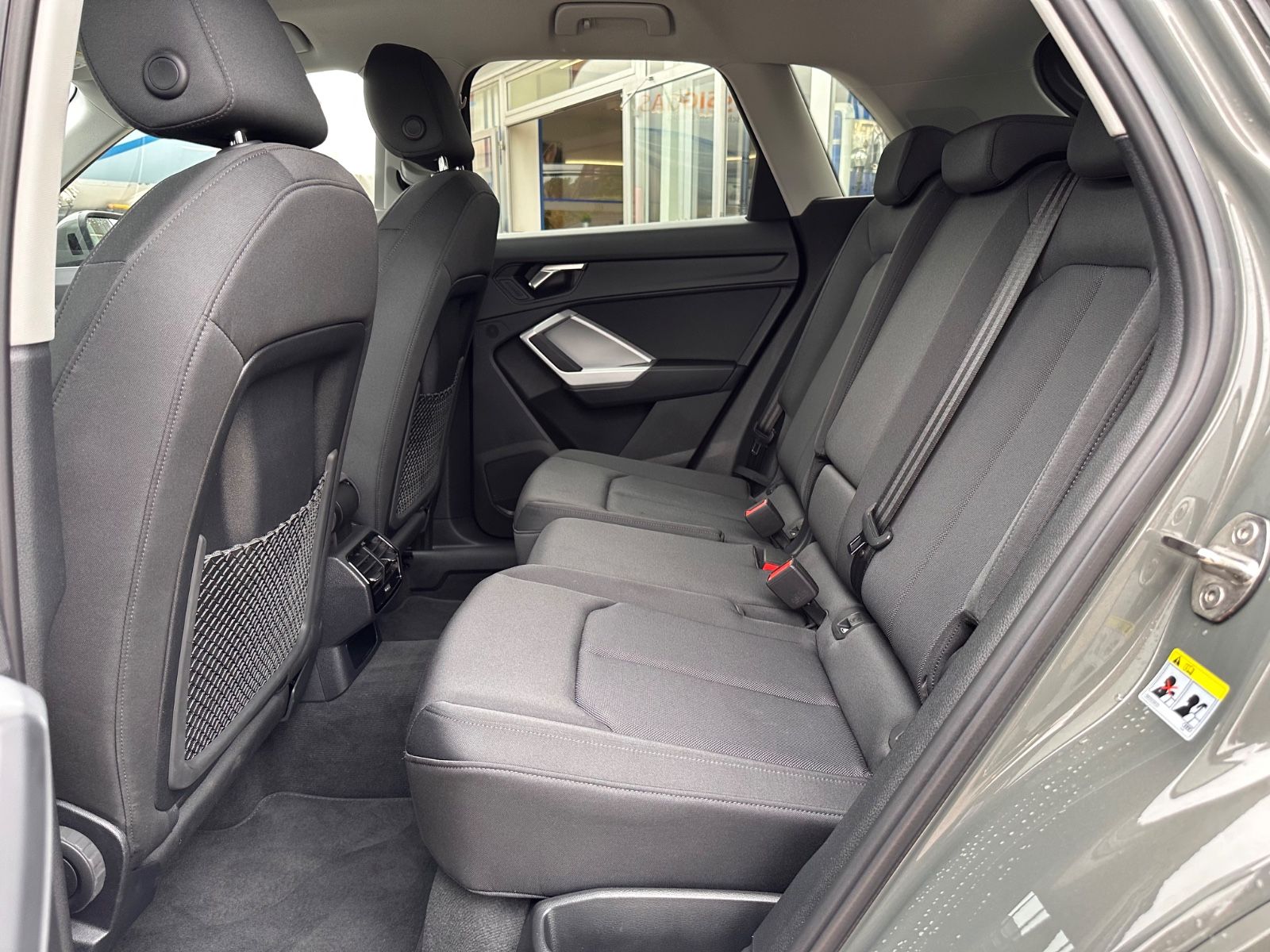 Fahrzeugabbildung Audi Q3 35 TFSI S line S Tronic Navi/ACC/SHZG/LED/PDC