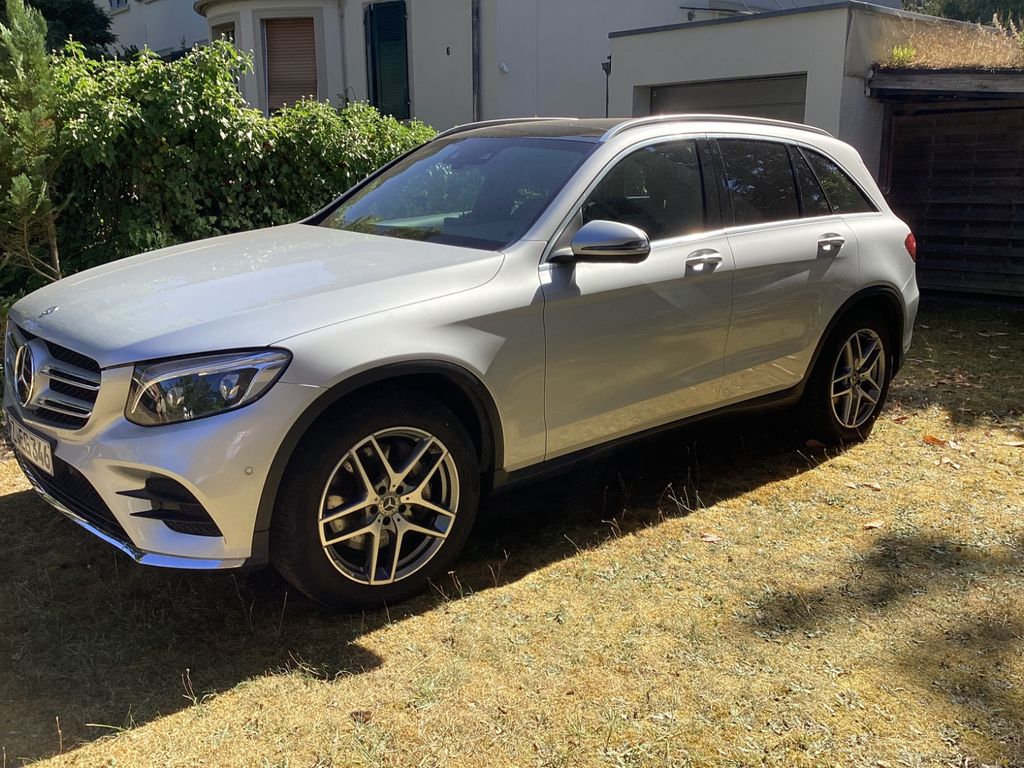 Image of Mercedes-Benz GLC 250
