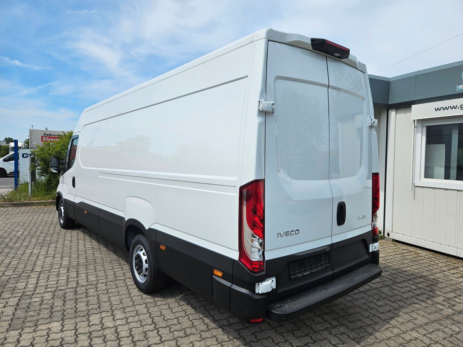 Fahrzeugabbildung Iveco Daily 35S16H 3.0A8 V Y