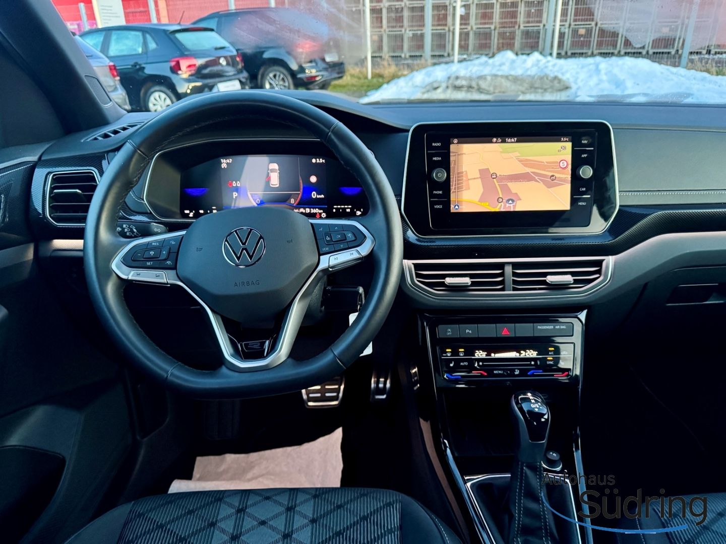 T-Cross 1,5 TSI R-Line DSG AHK Navi IQ.Light Rfk